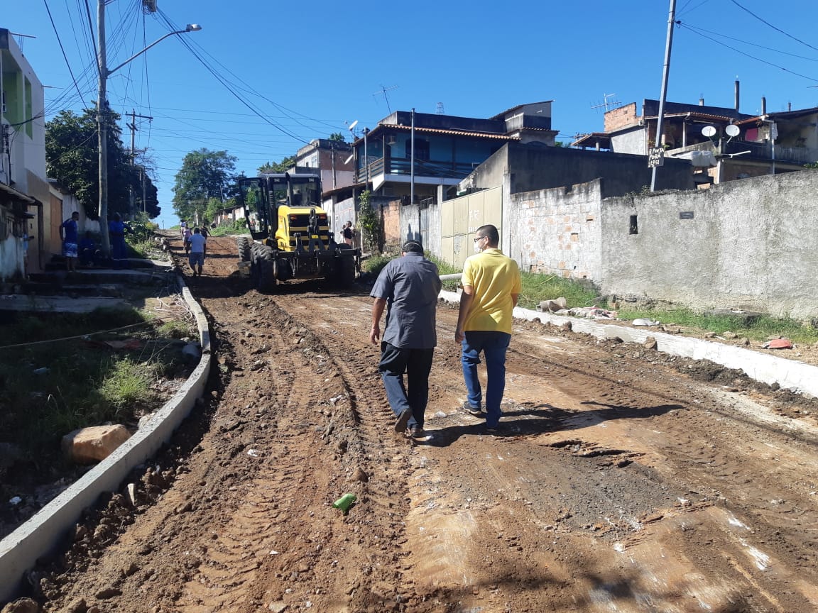 Pavimentação avança em quatro ruas do Amendoeira  São Gonçalo RJ