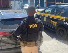 PRF recupera dois veículos roubados na Região Metropolitana do Rio