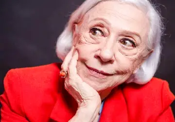 Fernanda Montenegro completa 92 anos e recebe homenagens
