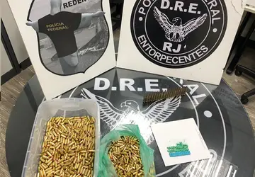 Homem é preso com mais de 800 munições e drogas no Centro do Rio
