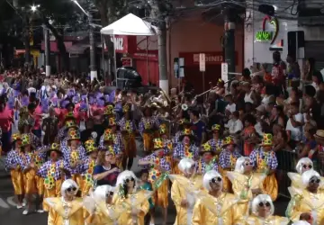 Desfiles das escolas de samba de Niterói começam hoje
