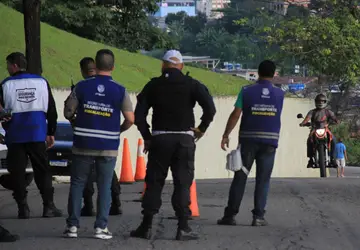 Após morte de criança Secretaria de Transportes realiza ação pela segurança no trânsito em São Gonçalo