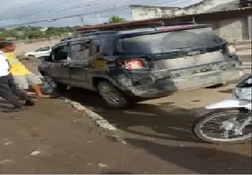 Vídeo: Troca de tiros deixa três baleados no Salgueiro em São Gonçalo; Chefe do tráfico de Papucaia está entre os feridos