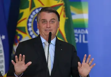 Bolsonaro diz que aumento de R$ 600 do Auxílio Brasil pode superar efeitos da pandemia