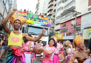 Parada do Orgulho LGBTQIA+ de Niterói será no início de dezembro