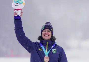 Zion ganha medalha inédita em Jogos Olímpicos de Inverno