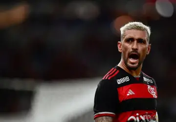 Flamengo goleia Boavista e se classifica para semifinais do Carioca