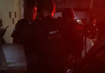  Policial reage a tentativa de assalto e mata quatro criminosos em São Gonçalo
