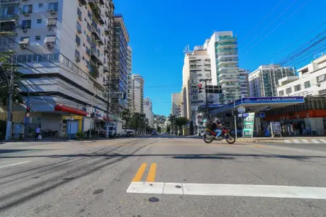 Motoristas de aplicativos e taxistas de fora de Niterói continuam impedidos de circular na cidade