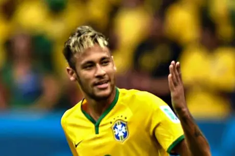 Neymar testa positivo para covid-19
