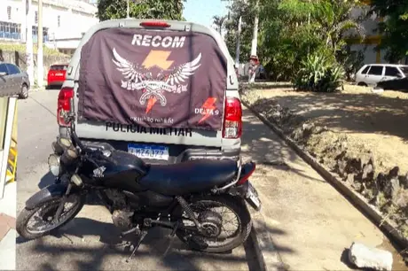 Homem é preso ao ser flagrado com moto furtada em São Gonçalo