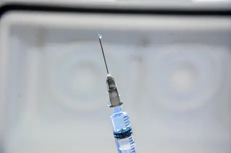Itaboraí: Adolescentes de 12 anos com comorbidades são vacinados contra a Covid-19 nesta quarta