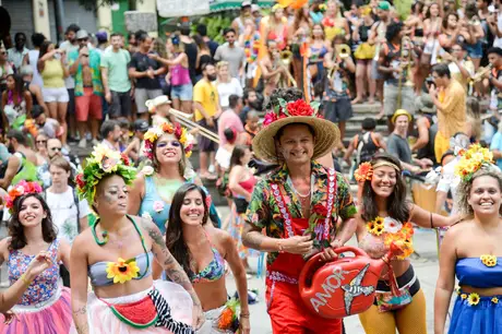 Realização do Carnaval de 2022 ainda é incerta no Rio