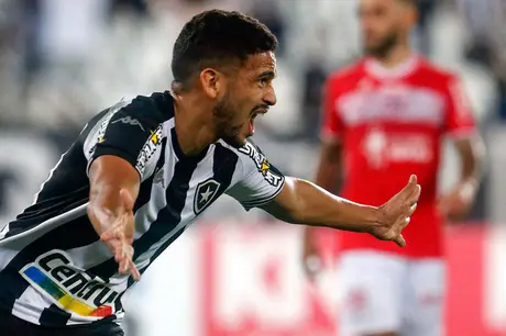 Botafogo vence CRB por 2 a 0 e assume vice-liderança da Série B