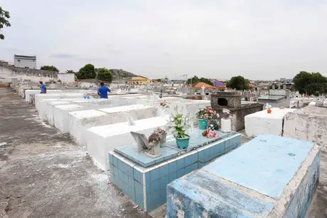 Cemitérios de São Gonçalo terão esquema especial para Finados