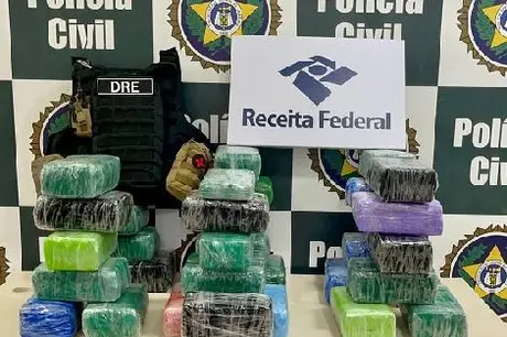  Polícia Civil e Receita Federal apreendem 80 quilos de cocaína em sítio de Itaguaí