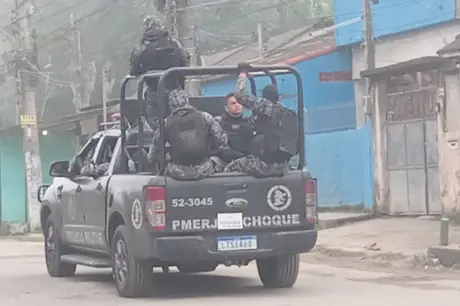 Após mortes Polícia Militar faz operação no Salgueiro, em São Gonçalo