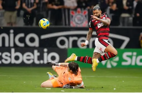 Flamengo empata em 0 a 0 com o Corinthians pela primeira final da Copa do Brasil