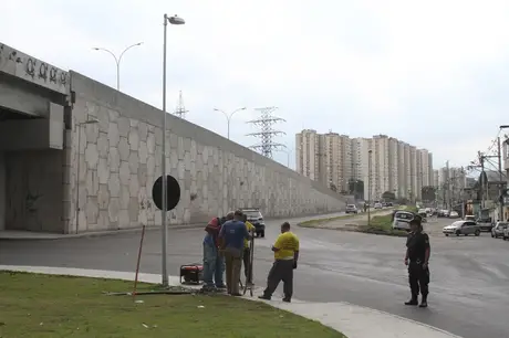 Ruas no entorno do viaduto do Jardim Catarina passaram por reordenamento viário