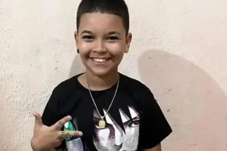 Menino de 11 anos morre após ser baleado na virada do ano na Baixada Fluminense
