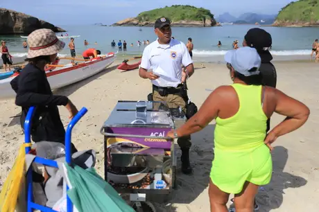 Operação Verão: força-tarefa intensifica fiscalização em praias de Niterói