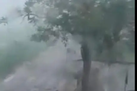 Muro desaba durante tempestade e cai em cima de músico em Niterói