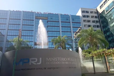 Funcionário da Petrobras é denunciado MP por assédio sexual com uma auxiliar de limpeza