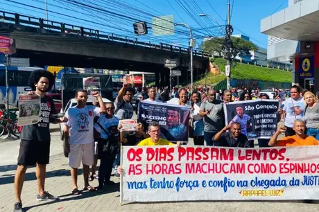 População Gonçalense protesta em solidariedade a Vinícius Júnior