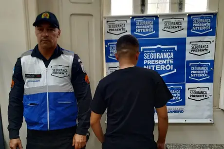 Homem é preso por dirigir motocicleta embriagado no Barreto, em Niterói