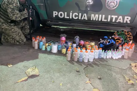 Após denúncia policiais apreendem carretéis de linha chilena em Niterói 