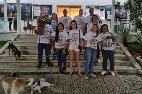 Grupo de Tutores com Cachorros de Niterói Promove Caominhada em Defesa dos Animais e da Responsabilidade Social