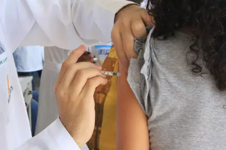 Vacinação contra Covid-19 segue em São Gonçalo
