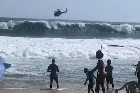 Niterói: Mais de 100 banhistas foram resgatados em um único dia na praia de Itaipu