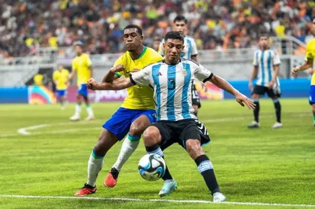 Seleção brasileira perde para a Argentina e está eliminada da Copa do Mundo Sub-17