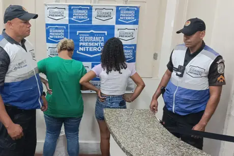 Integrantes de quadrilha especializada em roubar iPhones são presas em Niterói 