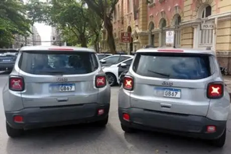 Motorista encontra clone do próprio carro na Ponte Rio-Niterói
