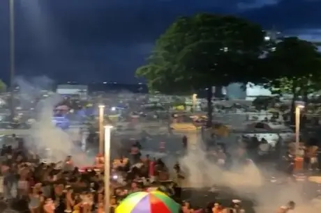 Confusão em bloco termina com feridos em Copacabana