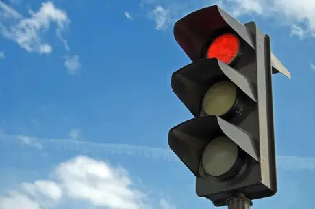 Alerj aprova campanha educativa para reduzir acidentes em vias sem semáforos 
