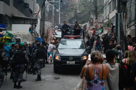 Operações policiais no Rio deixam sete suspeitos mortos e dois PMs feridos