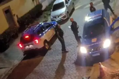 Criminosos invadem festa de aniversário e matam convidado no Rio