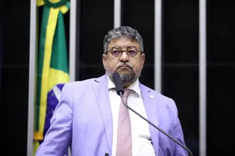 Vice-presidente do PT, Quaquá, declarou: Não observei evidências conclusivas contra Brazão