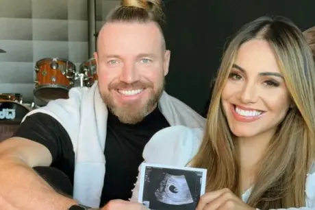 Cantora gospel Gabriela Rocha anuncia primeira gravidez