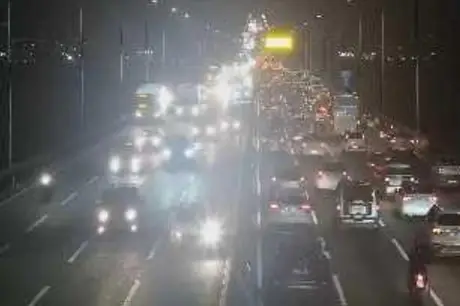 Ponte tem trânsito intenso para Niterói; BR 101 e Alameda também estão congestionados