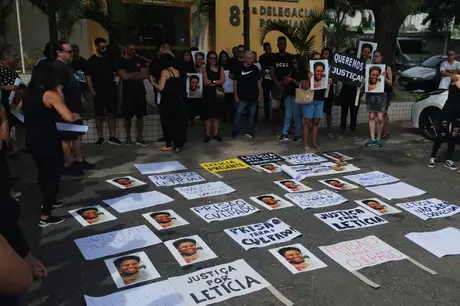 Família faz protesto após pastora ser morta por motorista sem habilitação em Niterói